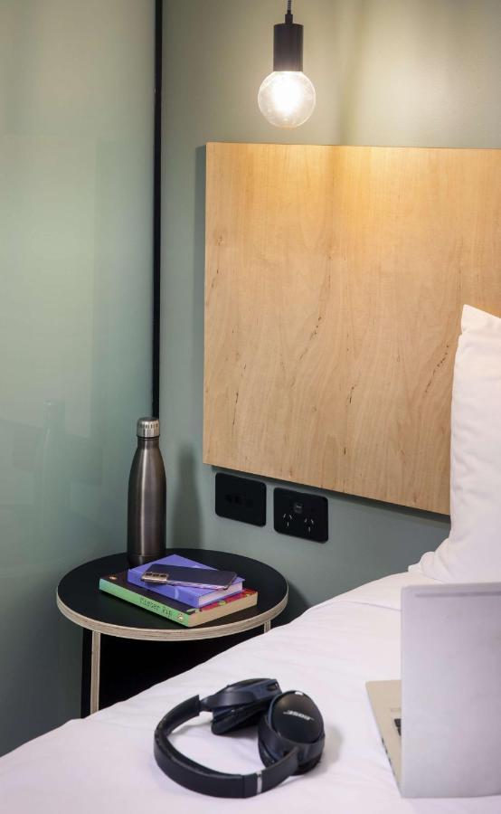 Queen Ensuite Room Interior